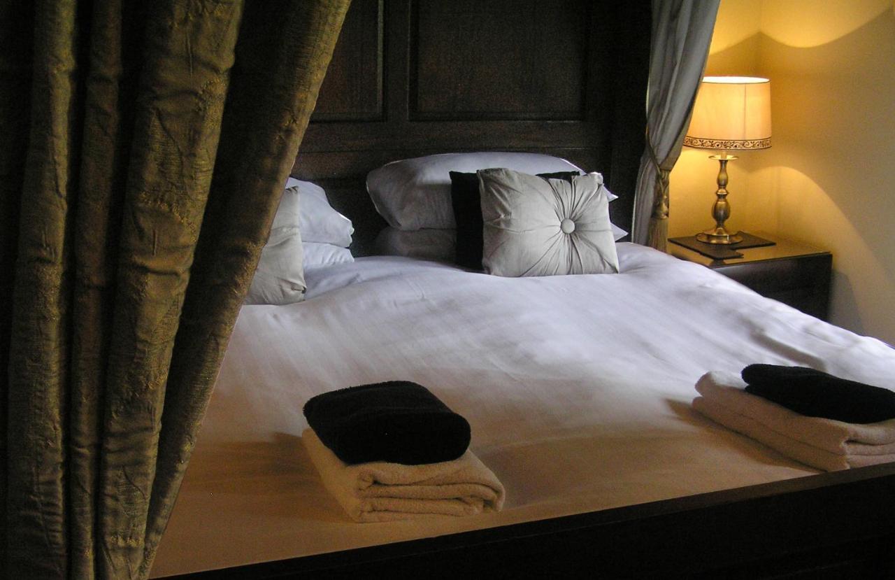 Townhouse Rooms Truro Extérieur photo