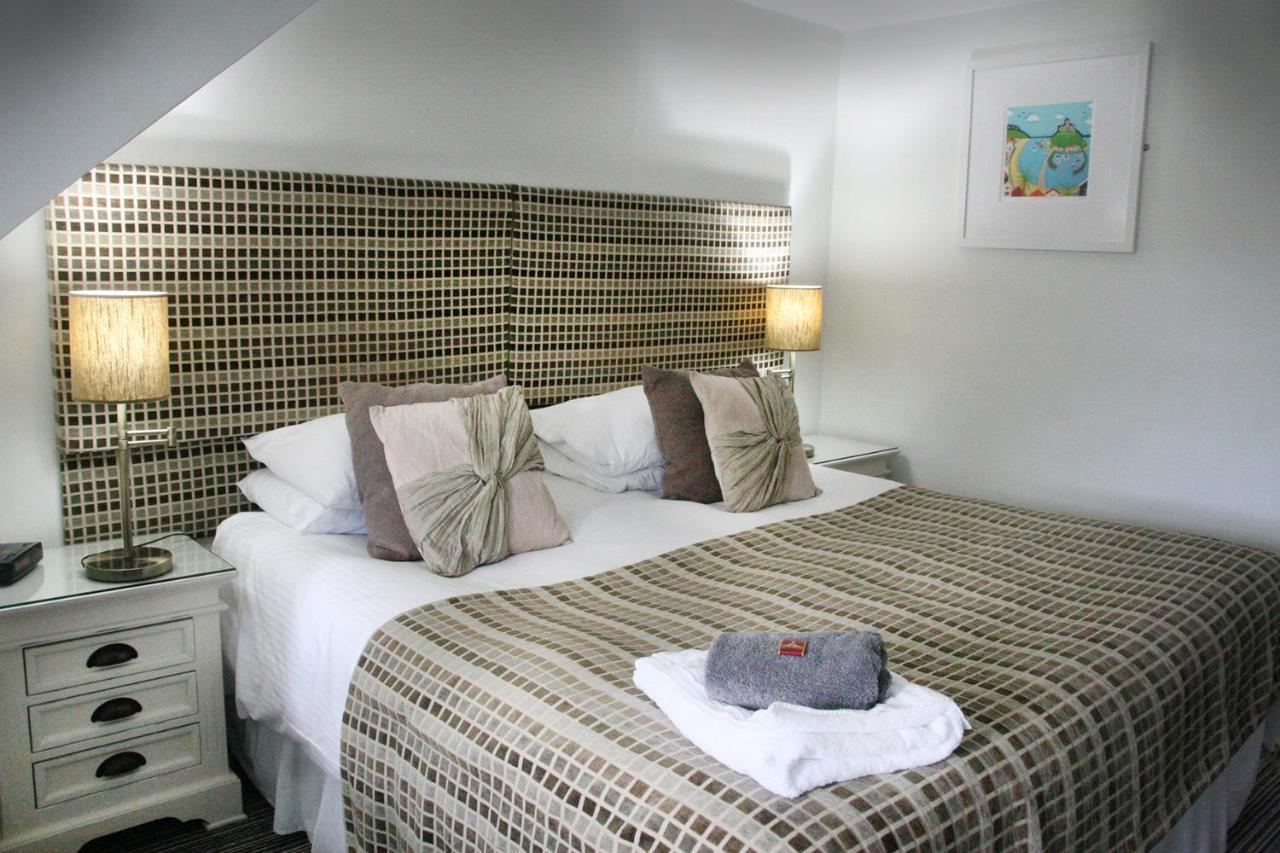 Townhouse Rooms Truro Extérieur photo