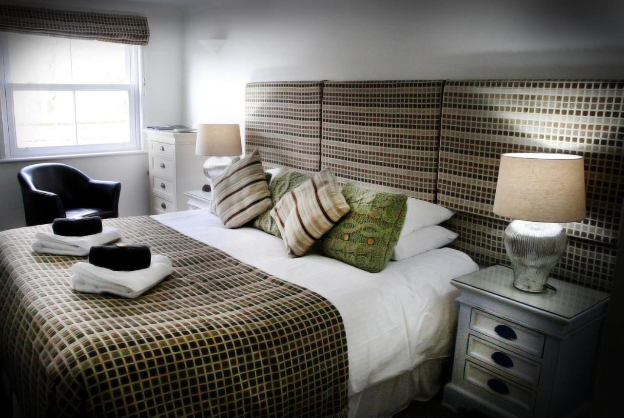 Townhouse Rooms Truro Extérieur photo
